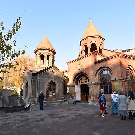 Hotel In Center Of Єреван Екстер'єр фото