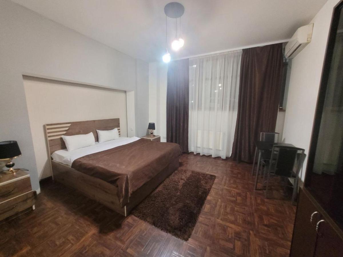 Hotel In Center Of Єреван Екстер'єр фото